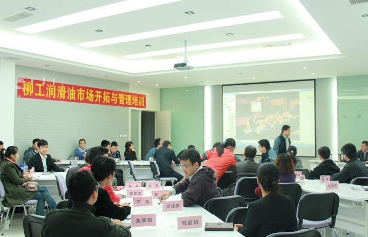 加強(qiáng)員工培訓(xùn)，提升銷售專業(yè)技能